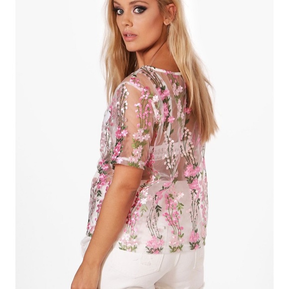 Cottagecore style. NWT Boohoo Plus Claire Floral Embroidered Shell 20 - Picture 3 of 7